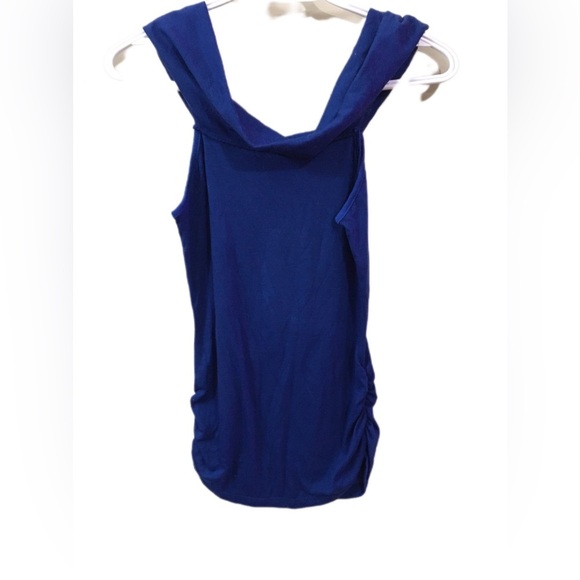 Elegant Blue Women's Top - Picture 6 of 6